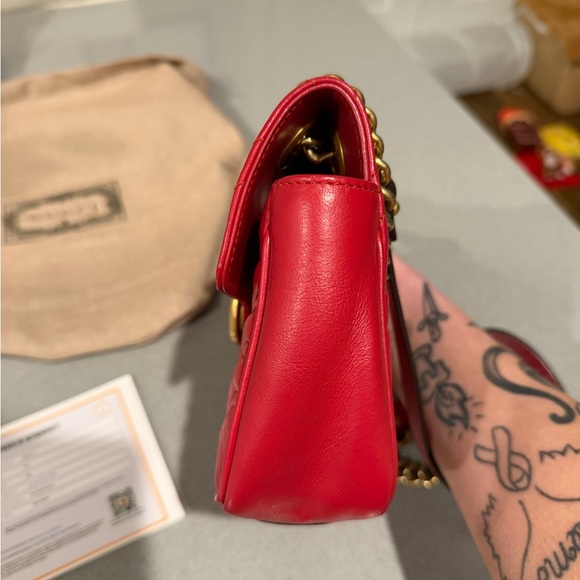 Gucci Marmont Red Shoulder Bag - Picture 6 of 16